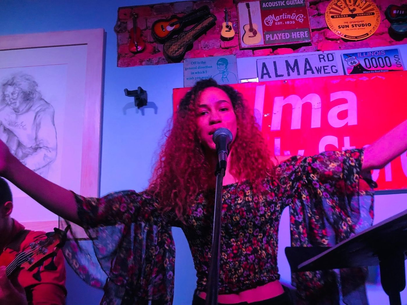 Hannah Kerchhoff performing live