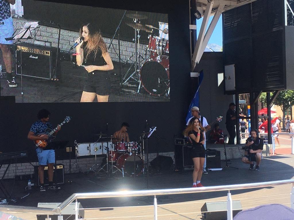 Hannah Kerchhoff performing live
