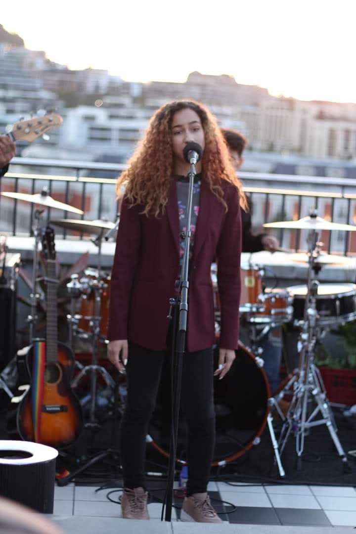 Hannah Kerchhoff performing live